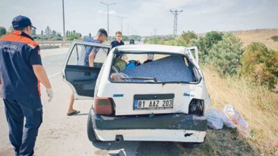 Çorum’un Sungurlu ilçesinde meydana gelen trafik kazasında, bir otomobil ile