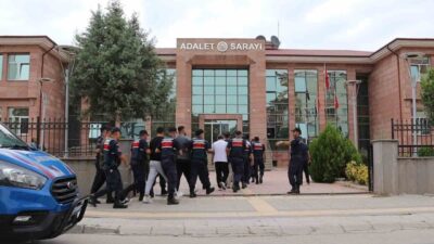 Çorum’un Osmancık ilçesinde jandarma ekipleri tarafından düzenlenen operasyonda, suç örgütü