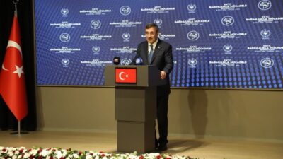 KKTC Cumhuriyet Meclisi’nde gerçekleştirilen Bağımlılıkla Mücadele Sempozyumu’nda konuşan Cumhurbaşkanı Yardımcısı