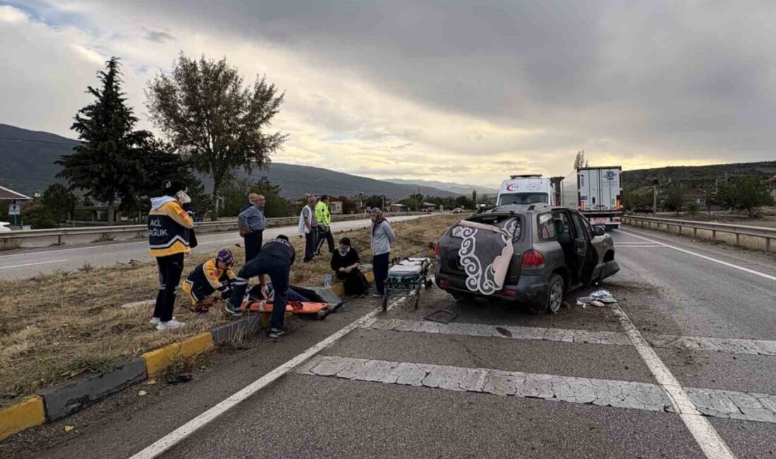 Tosya ilçesinde meydana gelen trafik kazasında 3 kişi yaralandı. Kaza,