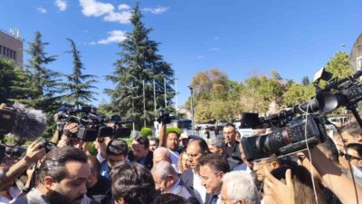 Gelecek Partisi’nin kapatılmasının ardından Genel Başkanlığı sona eren Ahmet Davutoğlu,