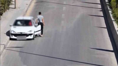 Kırıkkale’de Millet Bulvarı’nda gerçekleştirilen trafik denetiminde bir sürücünün, dron kamerası