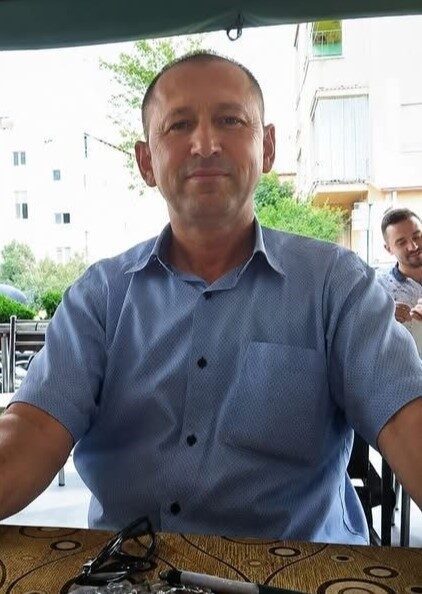 Denizli’nin Merkezefendi ilçesinde bir inşaatta çalışırken düşen 61 yaşındaki adamın