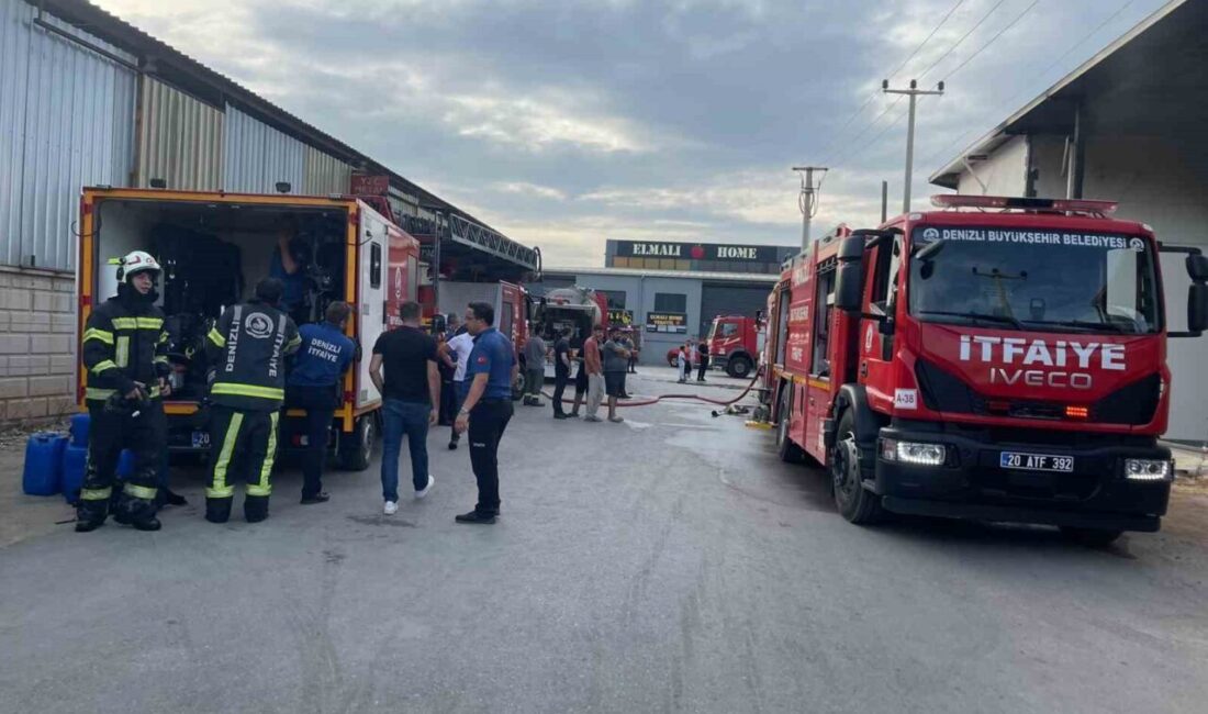 Denizli’nin Merkezefendi ilçesindeki bir hurdalık deposunda meydana gelen yangın, itfaiye
