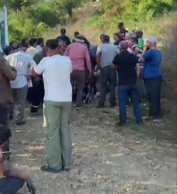 Düzce’nin Cumayeri ilçesinde bir traktörün devrilmesi sonucu sürücü hayatını kaybetti.