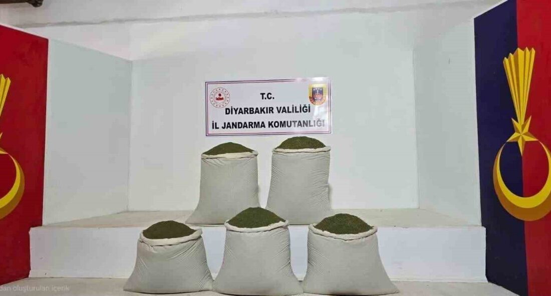 Diyarbakır ilinde jandarma ekipleri tarafından gerçekleştirilen operasyonlarda, 14 bin 92