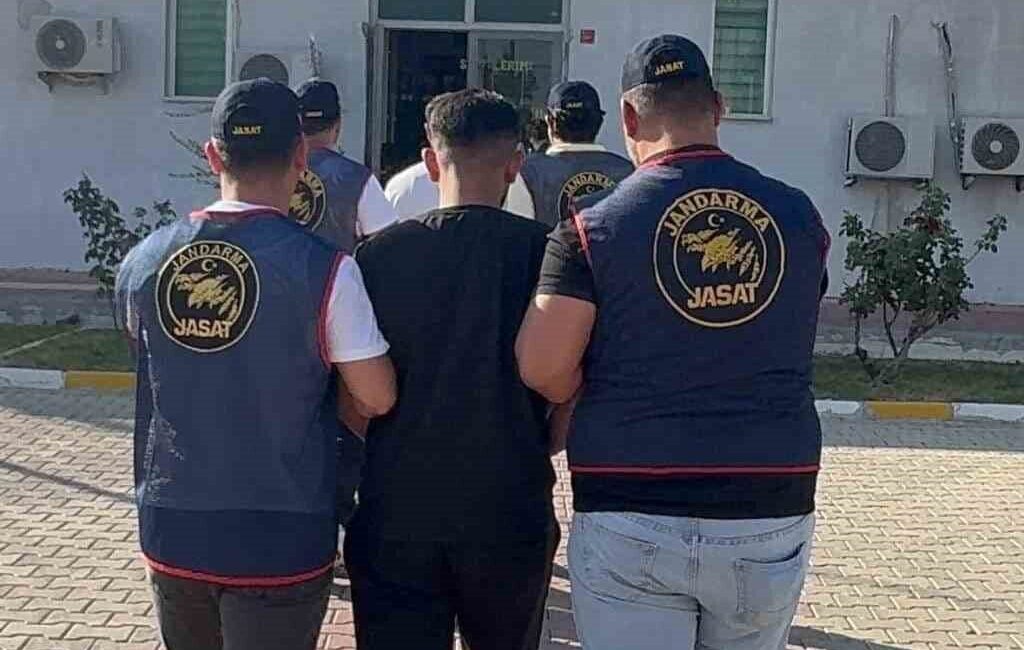 Diyarbakır’da gerçekleştirilen operasyonlarda, kesinleşmiş hapis cezaları bulunan 112 kişi gözaltına