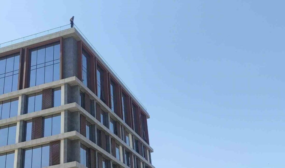 Diyarbakır’ın Bağlar ilçesinde, bir kişi çalıştığı inşaatta alacağı ücreti alamayınca
