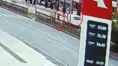 Diyarbakır’ın Yenişehir ilçesinde, bir kişinin yolun karşısına geçmeye çalışırken bir