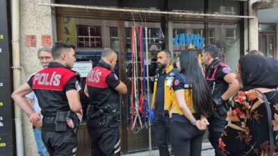 Eskişehir’de bir esnafın dükkânının içeriden kilitli olması ve telefonlara cevap