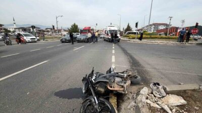 Düzce’de meydana gelen trafik kazasında, bir motosiklet ile bir otomobil