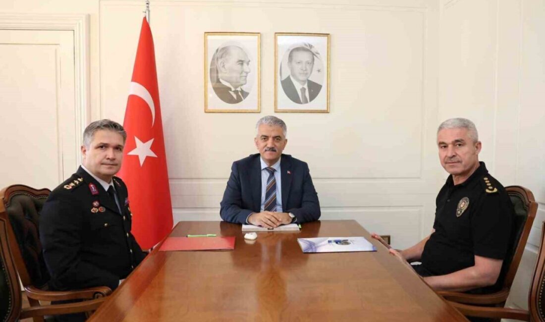 Düzce’nin huzur ve güvenliğini sağlamak amacıyla alınan tedbirler, düzenlenen İl