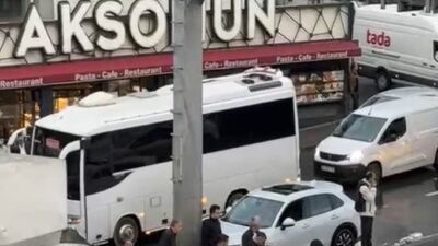 E-5 Karayolu Haramidere bölgesinde yağmurun yolun kayganlaşmasına sebep olması sonucu