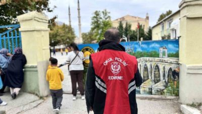 Edirne İl Emniyet Müdürlüğü ekipleri, yeni eğitim-öğretim yılının başlamasıyla birlikte