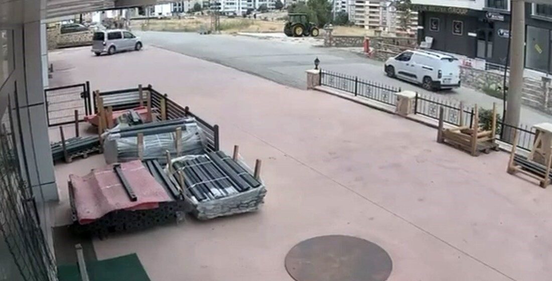 Elazığ ilindeki bir olayda, el freni çekilmemiş olan bir hafif