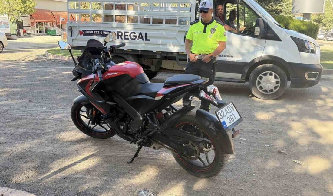 Elazığ’da polis ekipleri tarafından kent genelinde gerçekleştirilen denetimlerde abart egzoz