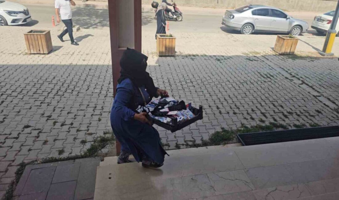 Elazığ ilinde, zabıta ekipleri cuma namazı çıkışında dilencilere yönelik operasyon