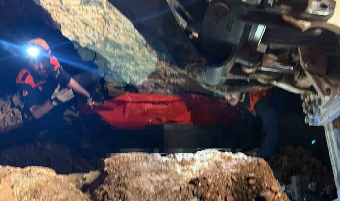 Elazığ’ın Ağın ilçesinde su boru hattı kazısı sırasında meydana gelen
