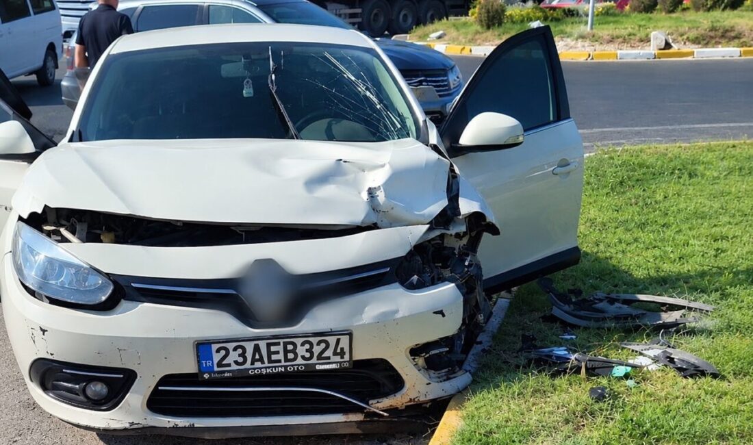 Elazığ’ın OSB kavşağında meydana gelen trafik kazasında bir kişi yaralandı.