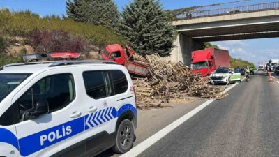 Bursa’da meydana gelen olayda, bir aracın arızalanması sonucu emniyet şeridine