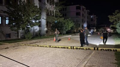Erzincan’ın Munzur Mahallesi’nde bir eve silahlı saldırı düzenlenmesi sonucunda maddi