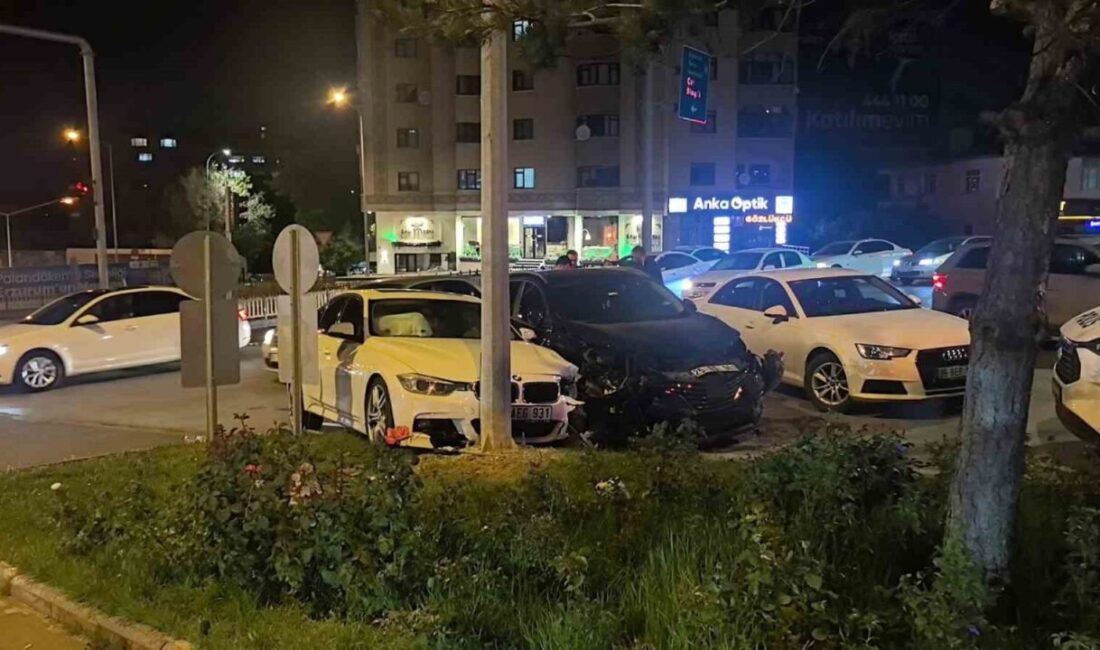 Erzurum’da meydana gelen trafik kazasında iki otomobil kavşakta çarpıştı ve