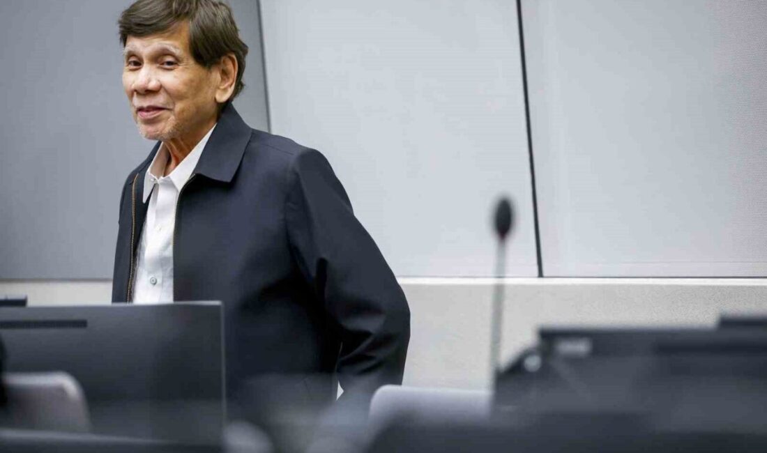 Filipinler’in eski devlet başkanı Rodrigo Duterte, Uluslararası Ceza Mahkemesi’nde insanlığa