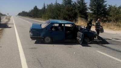 Eskişehir’in Sivrihisar ilçesinde meydana gelen trafik kazasında, 1’i bebek ve