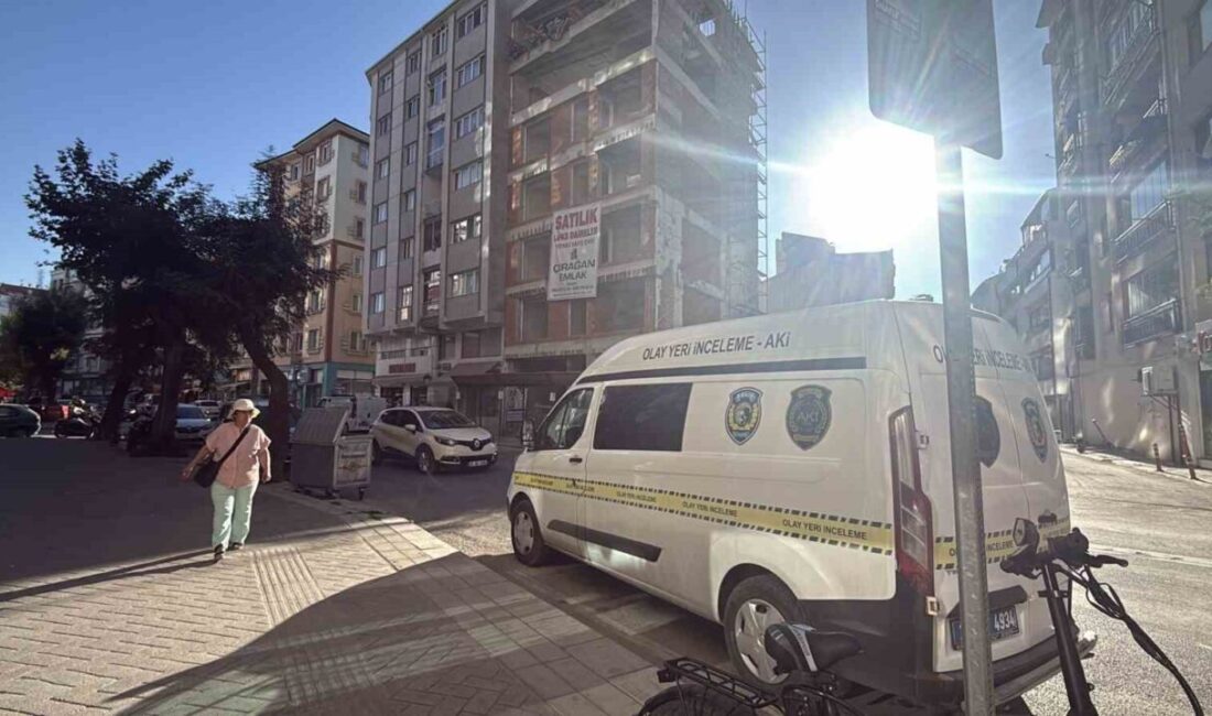 Eskişehir’de, 58 yaşındaki bir kadın, kendisinden haber alınamayınca evinde ölü