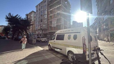 Eskişehir’de, 58 yaşındaki bir kadın, kendisinden haber alınamayınca evinde ölü