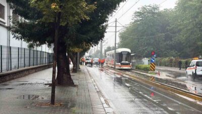 Eskişehir’de bugün sabah saatlerinde tramvay hattının katener sisteminde meydana gelen