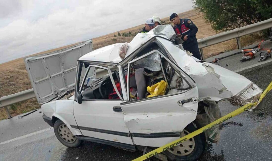 Eskişehir’de meydana gelen trafik kazasında, bir tırın otomobile arkadan çarpması