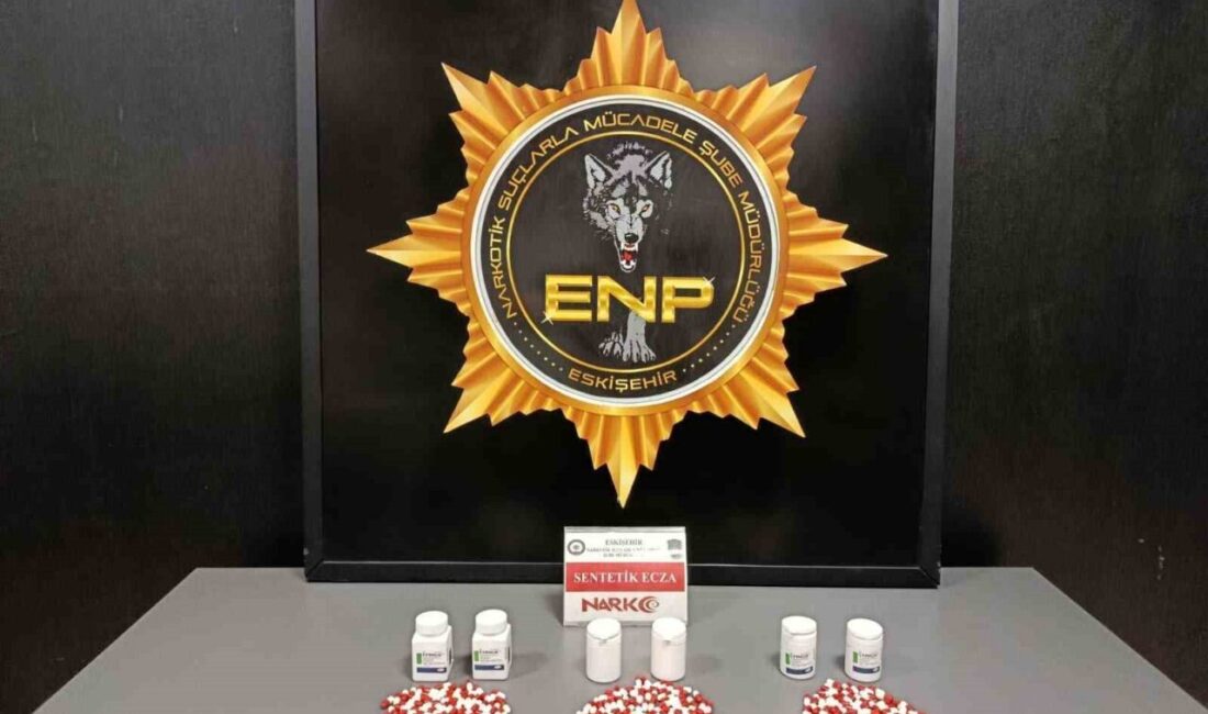 Eskişehir’de polis ekiplerince gerçekleştirilen narkotik operasyonunda 271 adet sentetik ecza