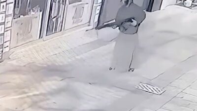 Kastamonu’da bir iş yerine etek giyip yüzlerini kapatarak silahlı saldırı