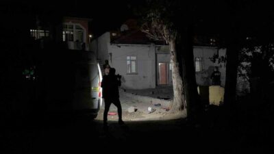 Kayseri’nin Melikgazi ilçesinde bir evde bıçaklı saldırıya uğrayan 12 yaşındaki