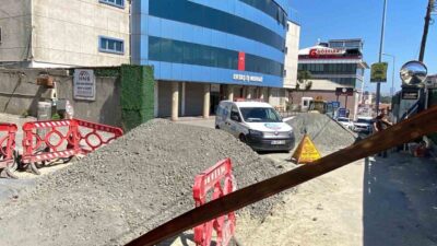 Eyüpsultan’da, İstanbul Su ve Kanalizasyon İdaresi (İSKİ) çalışmaları sırasında doğalgaz