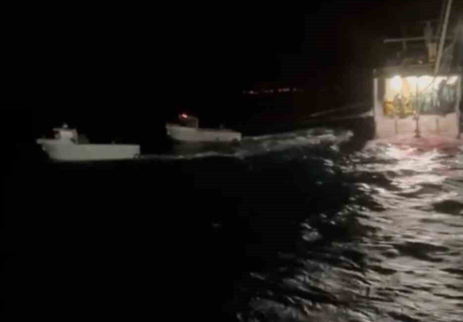 Çanakkale’nin Bozcaada ilçesinde, şiddetli fırtına ve güçlü akıntılar nedeniyle sıkıntı