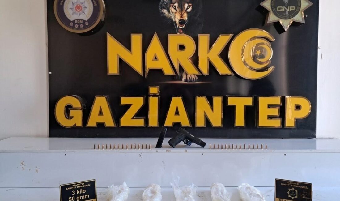 Gaziantep’te polis ekipleri, Emniyet Müdürlüğü Narkotik Suçlarla Mücadele Şube Müdürlüğü