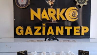 Gaziantep’te polis ekipleri, Emniyet Müdürlüğü Narkotik Suçlarla Mücadele Şube Müdürlüğü