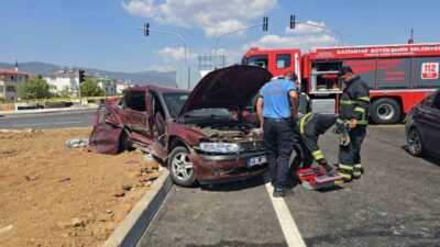 Gaziantep’in Atatürk Mahallesi Fatih Caddesi Otogar Kavşağı’nda meydana gelen trafik