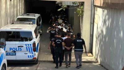 Gaziantep’te, organize suç örgütlerine yönelik gerçekleştirilen “Sokaklar Güvende” operasyonunda 28