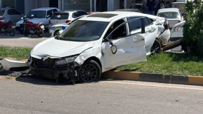 İslahiye ilçesinde bir otomobil ile beton mikserinin çarpışması sonucu meydana