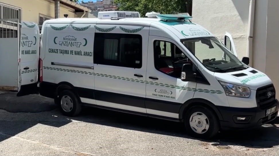 Gaziantep’te bir fabrikada çalışırken silindir makinesine sıkışarak hayatını kaybeden 25