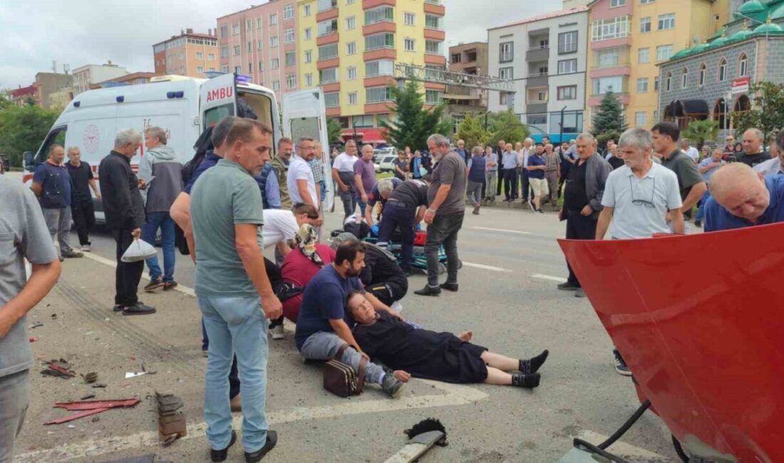 Giresun’un Eynesil ilçesinde bugün öğle saatlerinde meydana gelen trafik kazasında