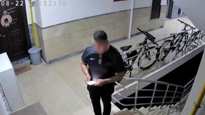 Emekli bir başçavuş, boşanma aşamasında olduğu eşini öldürmek amacıyla geldiği