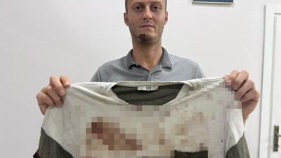 Serik ilçesinin Kadriye Mahallesi’nde yaşanan olayda, bir kişi akrabalarını gürültü