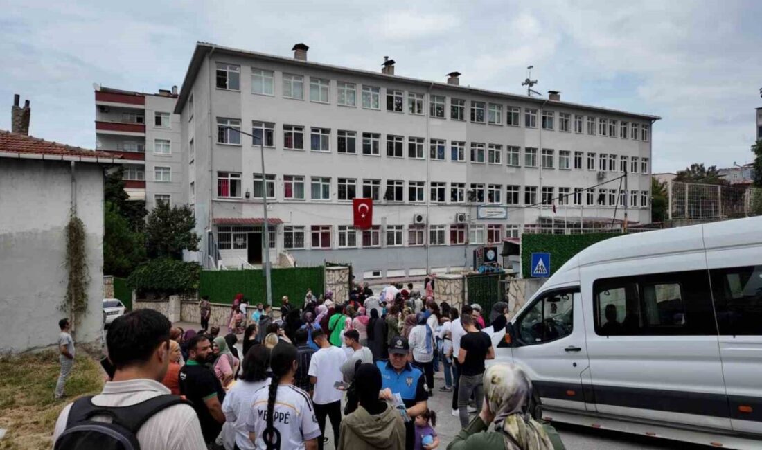 Samsun’da, yeni eğitim-öğretim yılının başlaması öncesi okul çevrelerinde güvenliği sağlamak