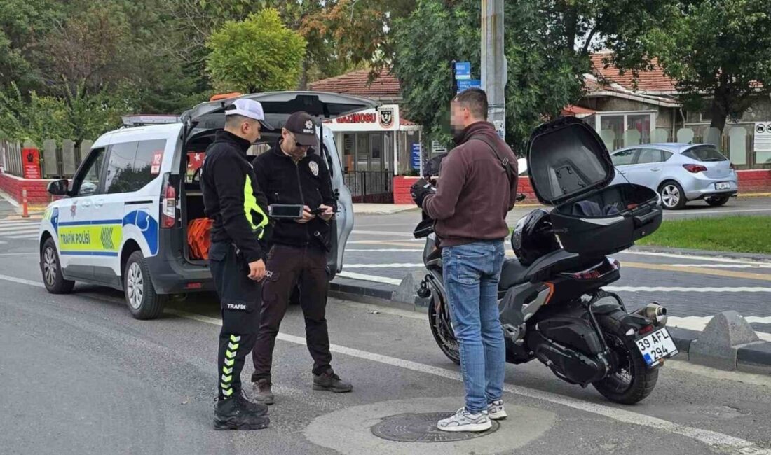 Hayrabolu ilçesinde, İlçe Emniyet Müdürlüğü Trafik Tescil ve Denetleme Büro