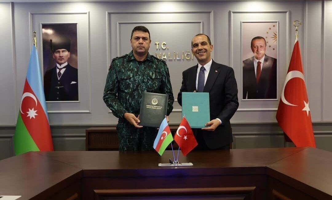 Türkiye ve Nahçıvan heyetleri, Iğdır’da sınır güvenliği konulu bir toplantı