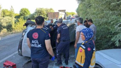 Adıyaman’da gerçekleşen trafik kazasında 2 kişi yaralandı. Otomobillerden biri kaza